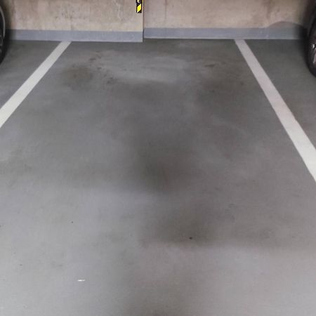 Schanz - Quietly Oriented - Private Parking - Balcony ブラチスラヴァ エクステリア 写真