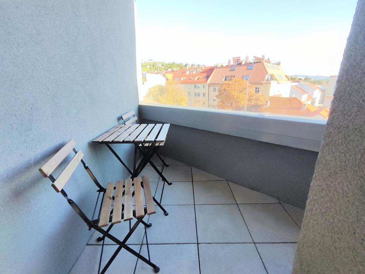 Schanz - Quietly Oriented - Private Parking - Balcony ブラチスラヴァ エクステリア 写真