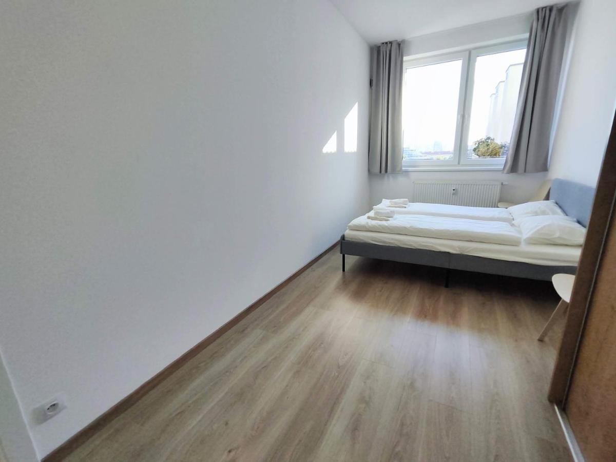 Schanz - Quietly Oriented - Private Parking - Balcony ブラチスラヴァ エクステリア 写真